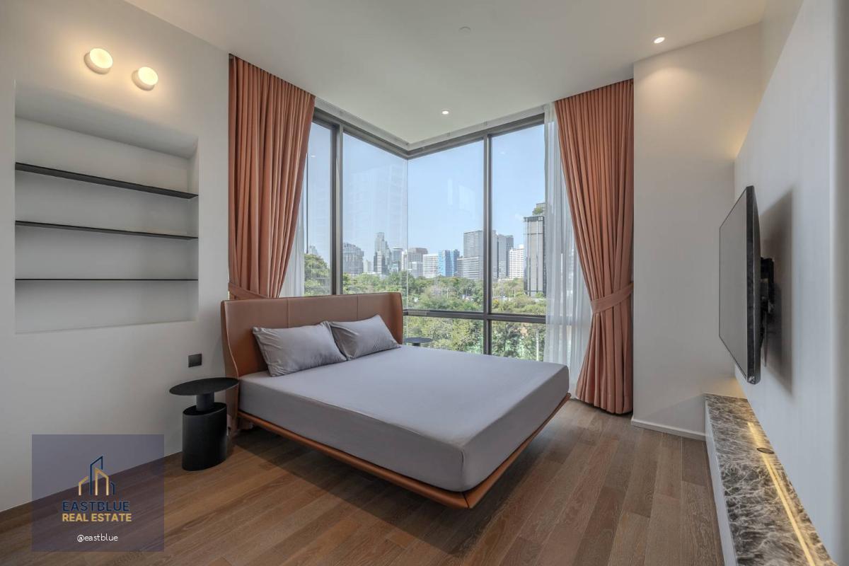 Muniq Langsuan, 2 bed, 120000 per month