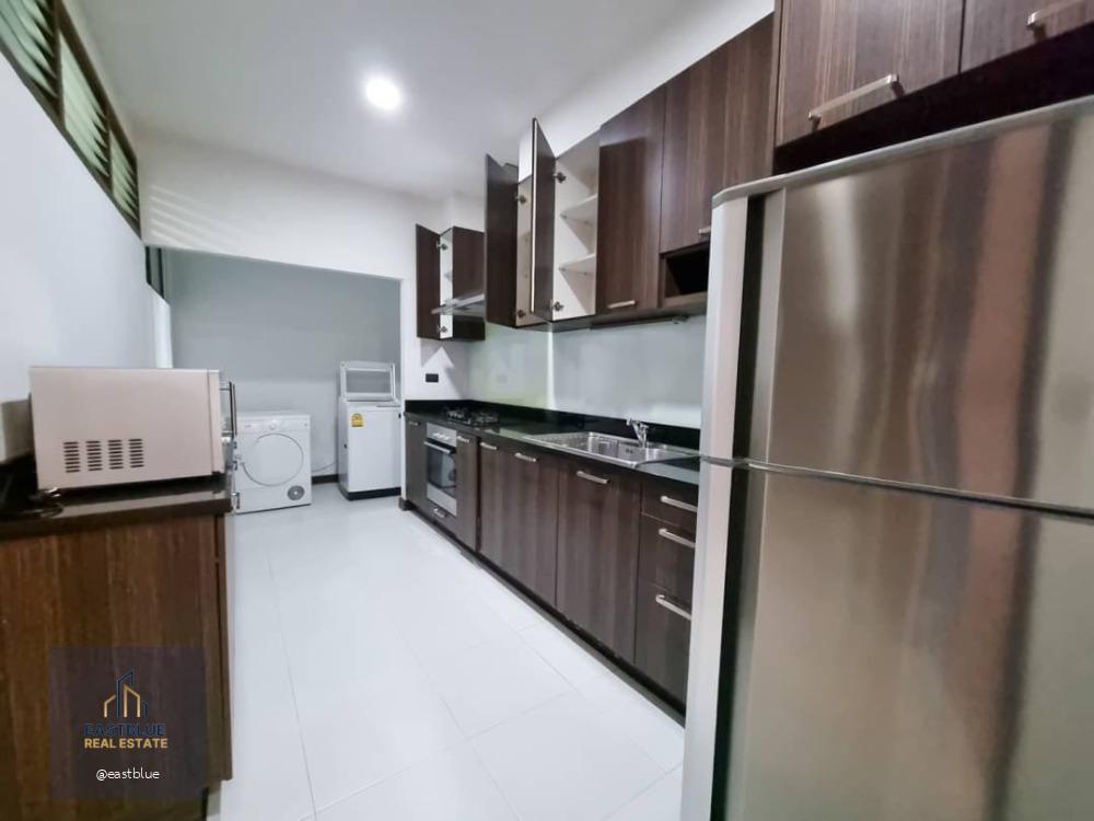 Luxury Apertment 3 Beds 3 Baths BTS Ekkamai 100k per month