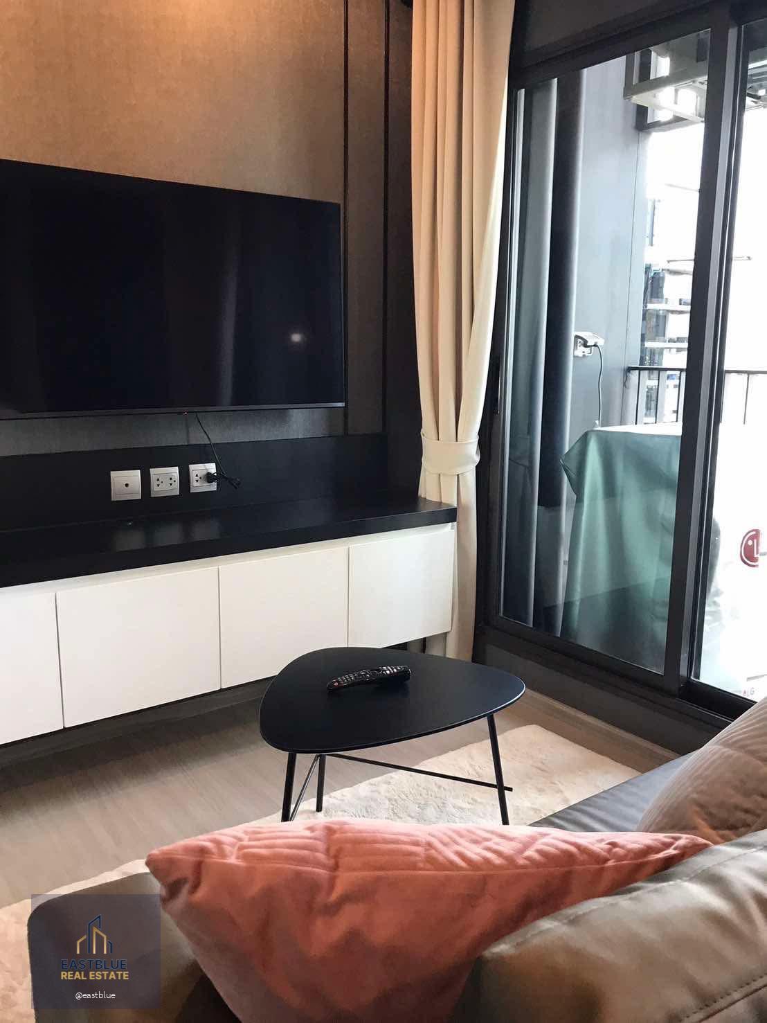 Life Asoke - Rama 9, Studio bed, 19000 per month