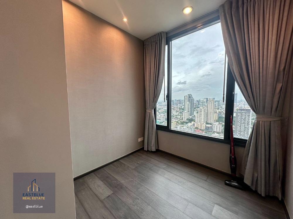 Edge Sukhumvit 23