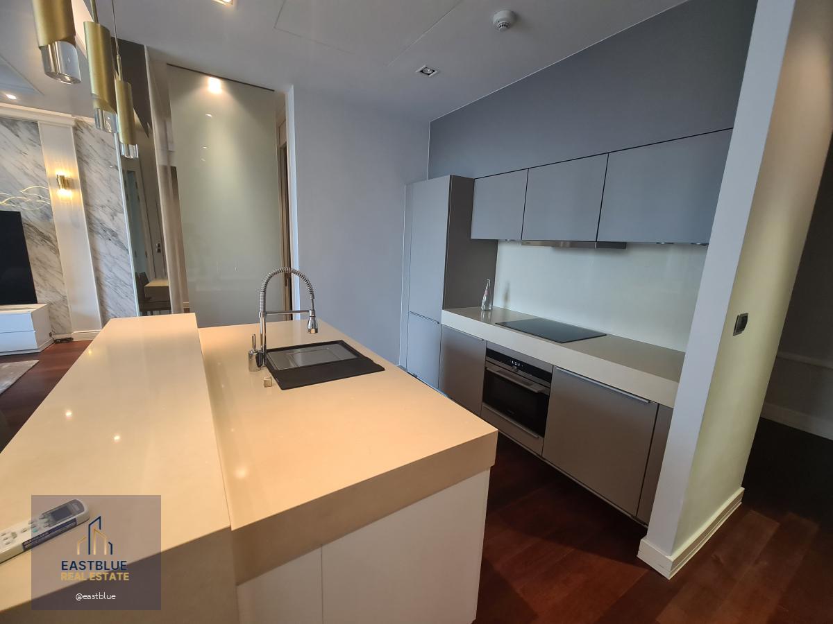 Marque Sukhumvit, 2 bed, 180000 per month