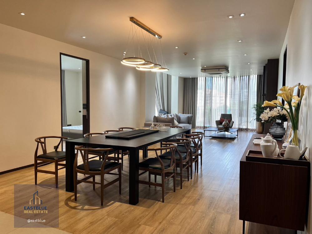 Pet-Friendly Luxury Apartment Sukhumvit 39  3 Beds 270 sqm 200k per month