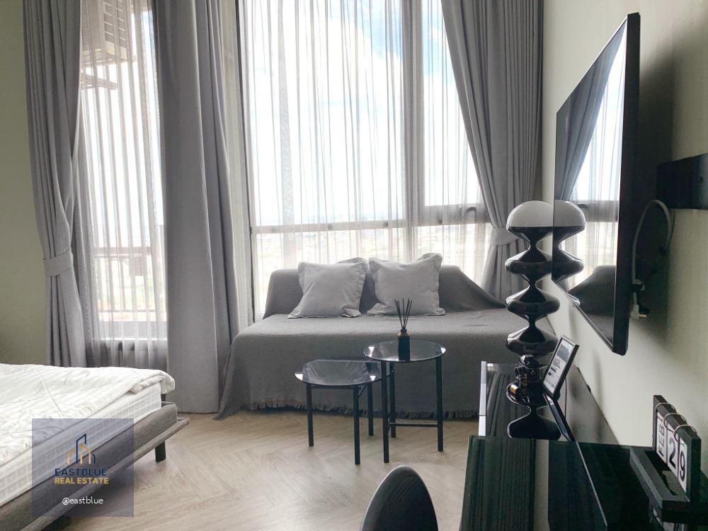 Chapter Charoennakhon–Riverside Studio High Floor 19,000 per month