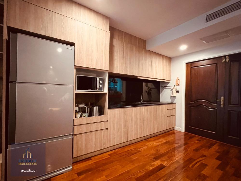 Private Luxury Residences Thonglor 23 ห้องพักเป็นส่วนตัวมาก หรูหราอยู่สบาย ด้วยพื้นที่ใช้สอย 90 ตร.ม. ชั้น 4 (ชั้นบนสุด) พร้อมลิฟท์ส่วนตัว และเฟอร์นิเจอร์บิวท์อิน หิ้วกระเป๋าเข้าอยู่ได้เลย