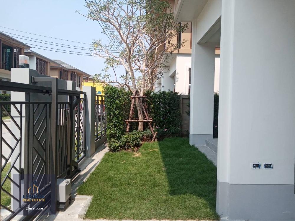 Burasiri Watcharapol 4 Bed 4 Baht