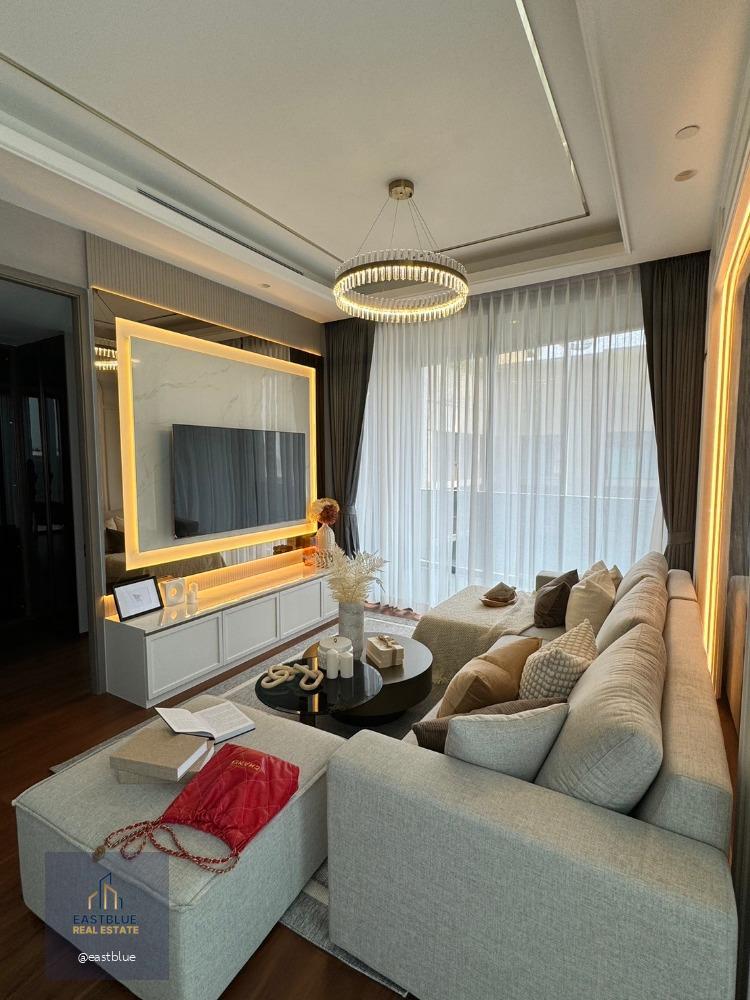 The Estelle Phrom Phong for rent 064-274-8883