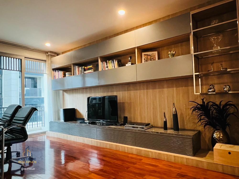 Private Luxury Residences Thonglor 23 ห้องพักเป็นส่วนตัวมาก หรูหราอยู่สบาย ด้วยพื้นที่ใช้สอย 90 ตร.ม. ชั้น 4 (ชั้นบนสุด) พร้อมลิฟท์ส่วนตัว และเฟอร์นิเจอร์บิวท์อิน หิ้วกระเป๋าเข้าอยู่ได้เลย