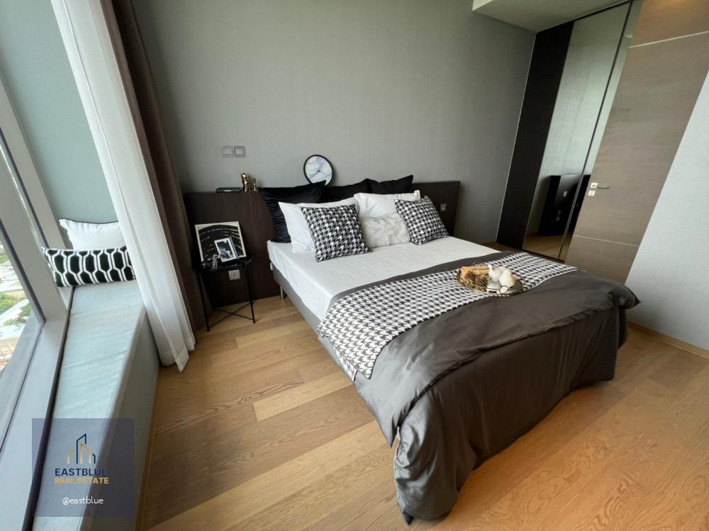 Saladaeng One 2 Bed 2 Baht 150,000 per month