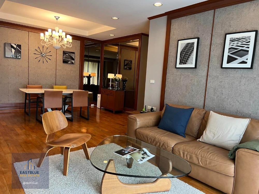 The Bangkok Sukhumvit 43 2 Bed 2 Baht with bathtub 65l per month