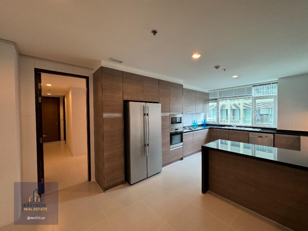 Pet-Friendly High-Rise soi Thonglor 4-Bedroom – 318 sqm 150,000 per month