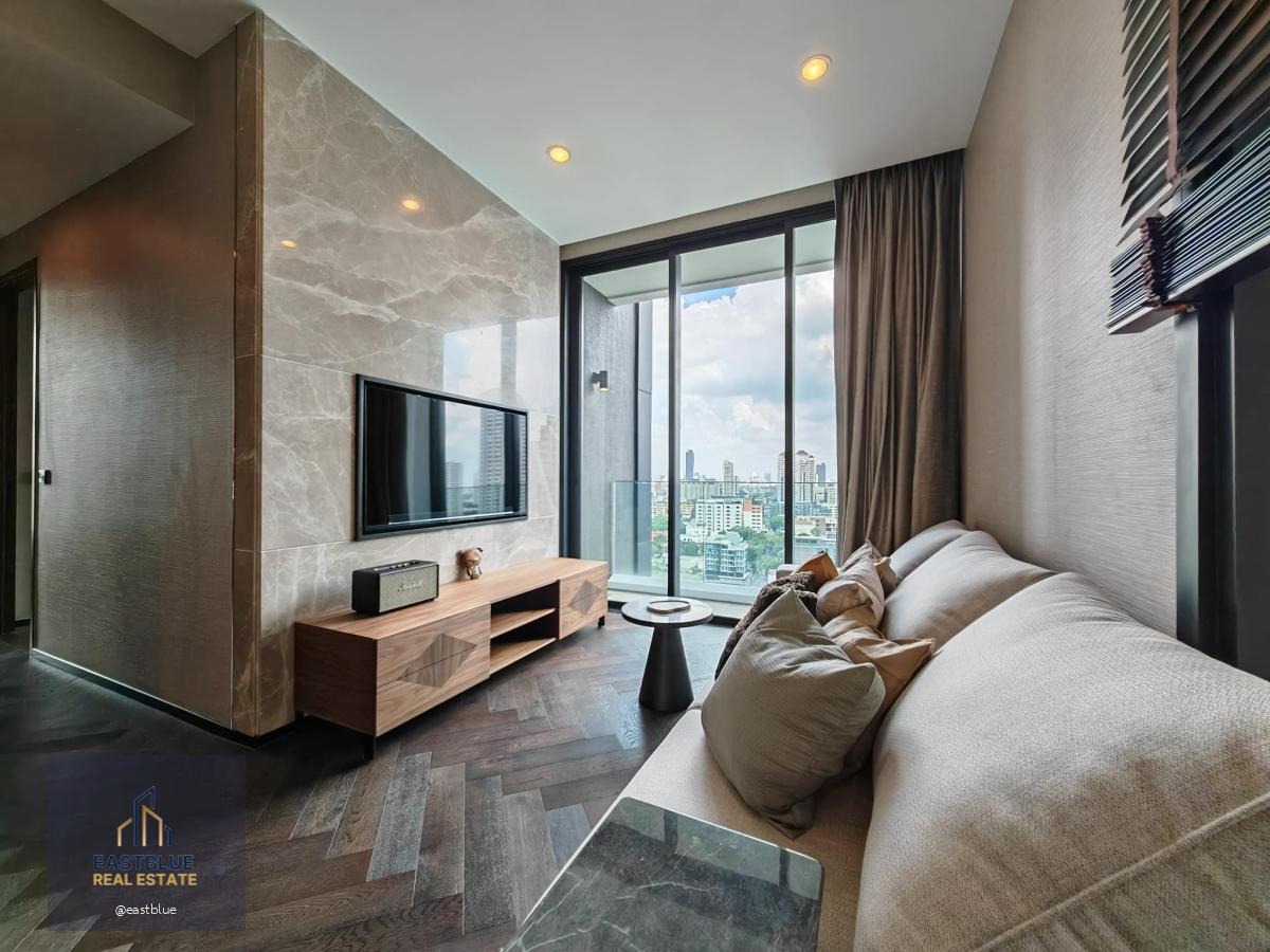 The Esse Sukhumvit 36, 2 bed, 80000 per month