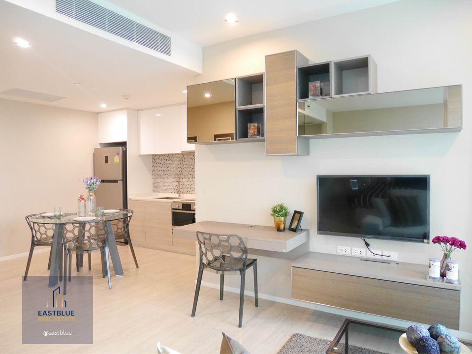 The Room Sukhumvit  21 Garden, Pool View 51 sqm 36k per month