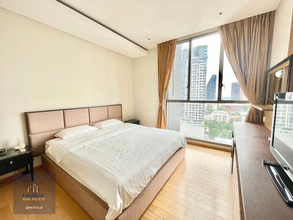 Aequa Sukhumvit 49 1 bed 1 bath for rent 55k  064-274-8883