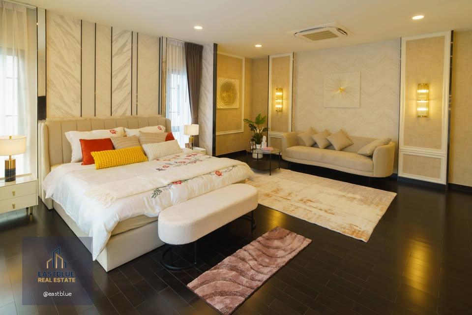 The City Bangna 2, 5 Bed 6 Baht