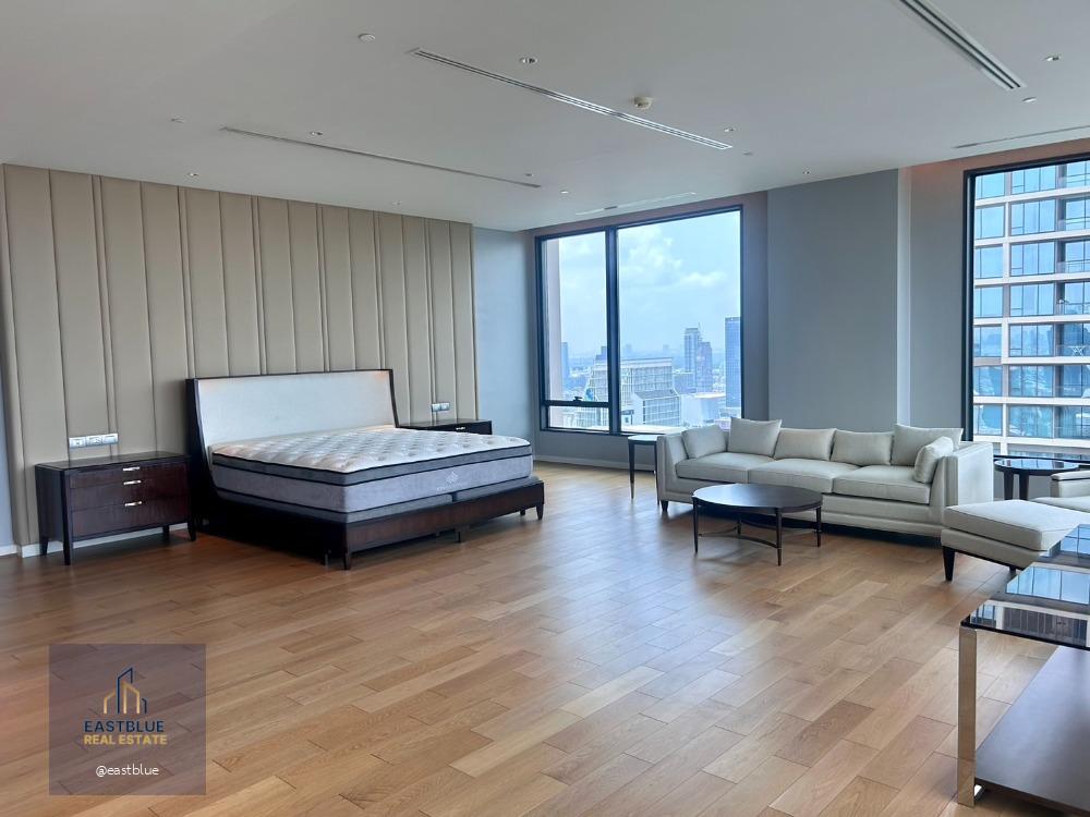 Sindhorn Residence Penthouse 347 sqm 110 MB. 064-274-8883