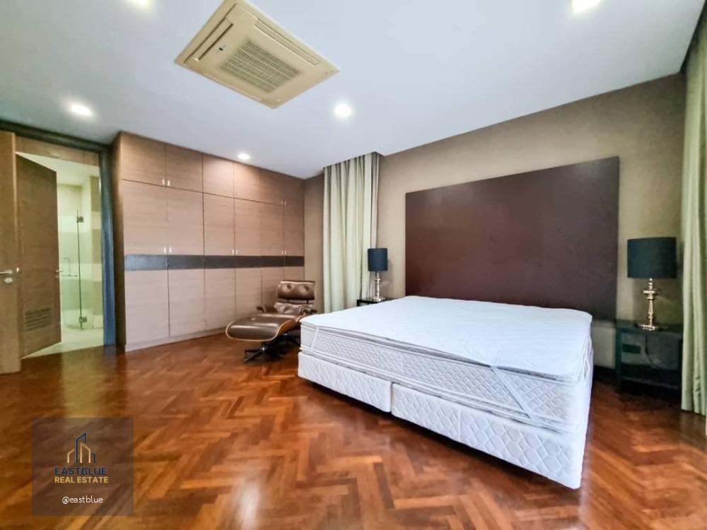 Luxury Apertment 3 Beds 3 Baths BTS Ekkamai 100k per month