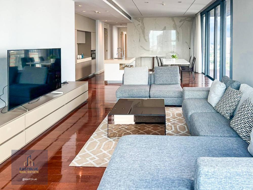 Marque Sukhumvit Luxury 3 Beds 190 sqm 220,000 THB per month