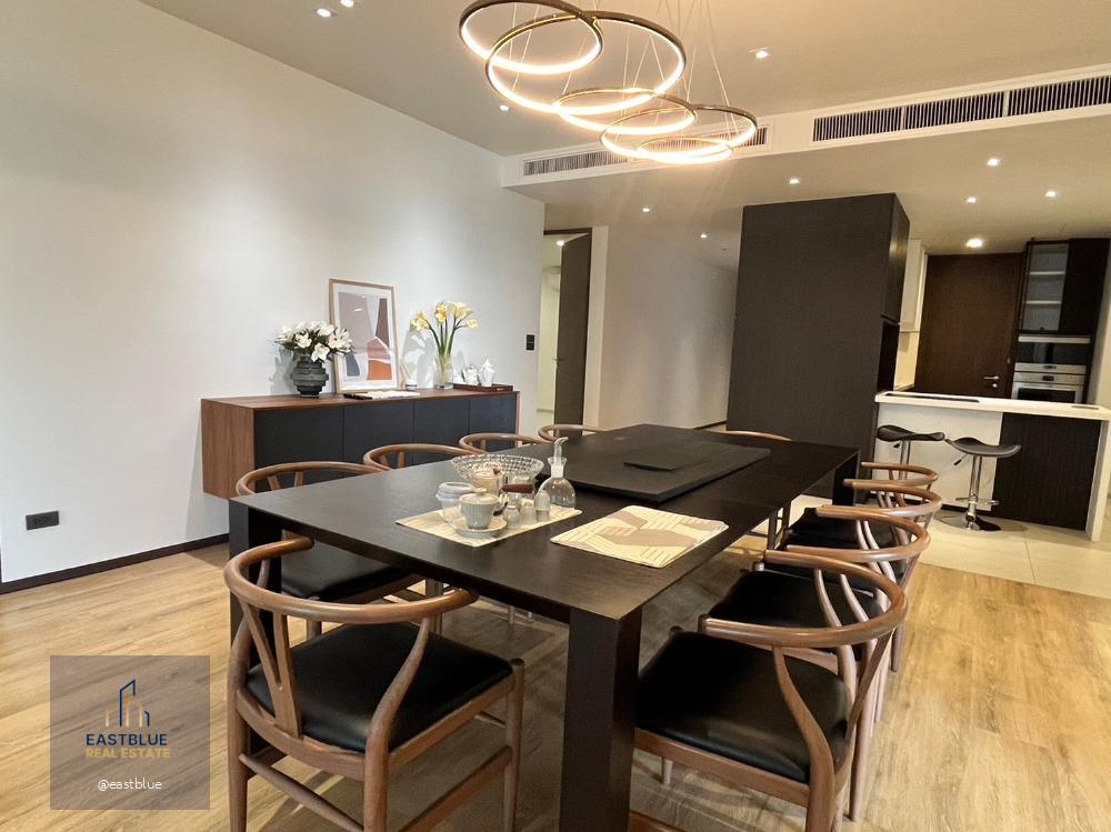 Pet-Friendly Luxury Apartment Phromphong Sukhumvit 39.