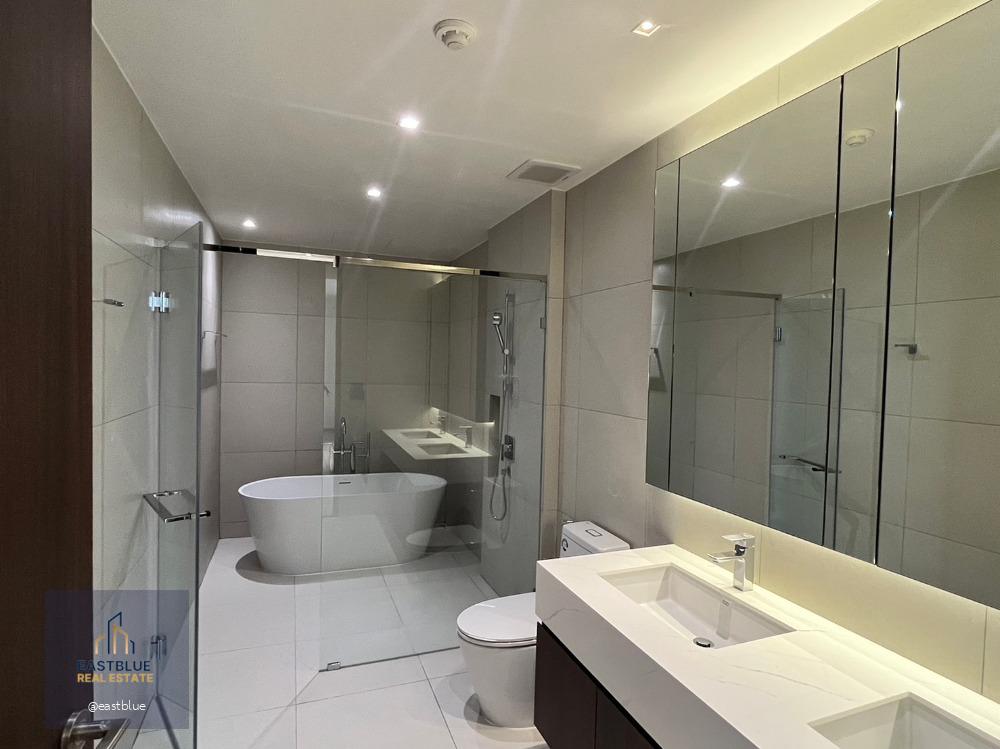 Pet-Friendly Luxury Apartment Phromphong Sukhumvit 39.