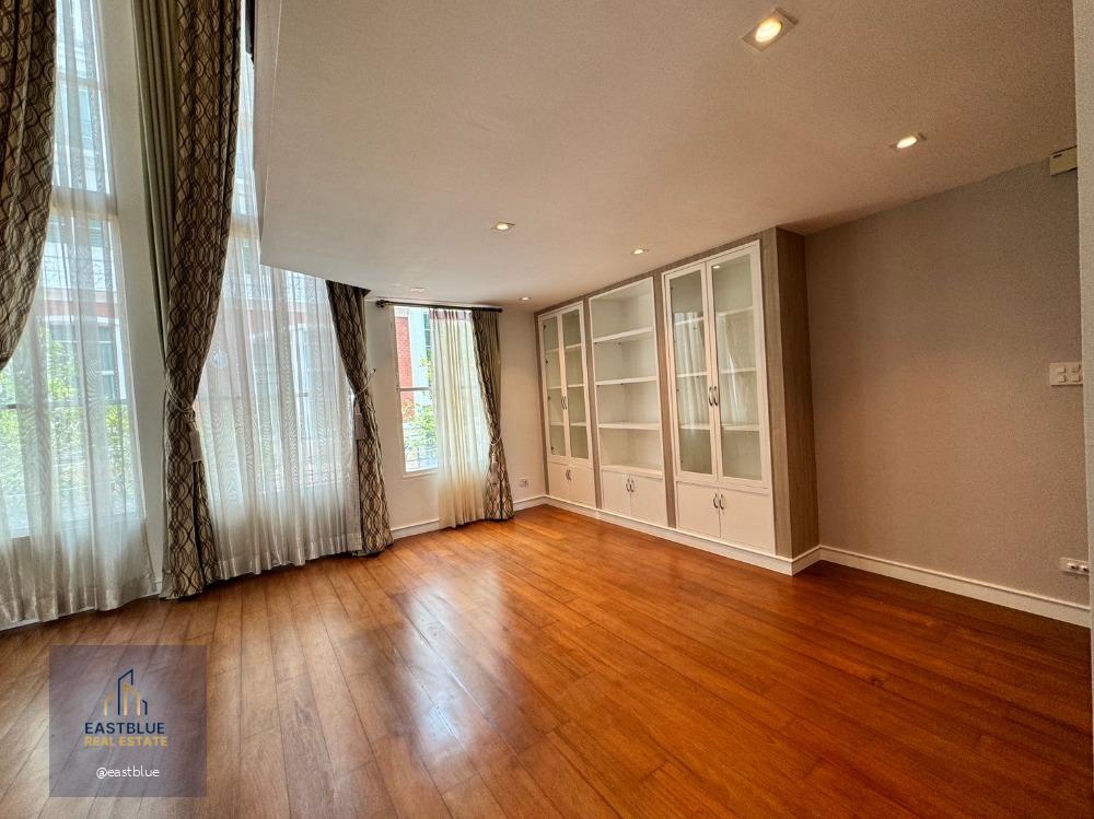 Baan Klang Krung Thonglor 4 Bed 5 Baht  160,000 per month