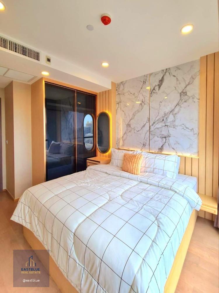 Ashton Chula-Silom 2 Bed Panoramic View Glass Walls 60,000 per month