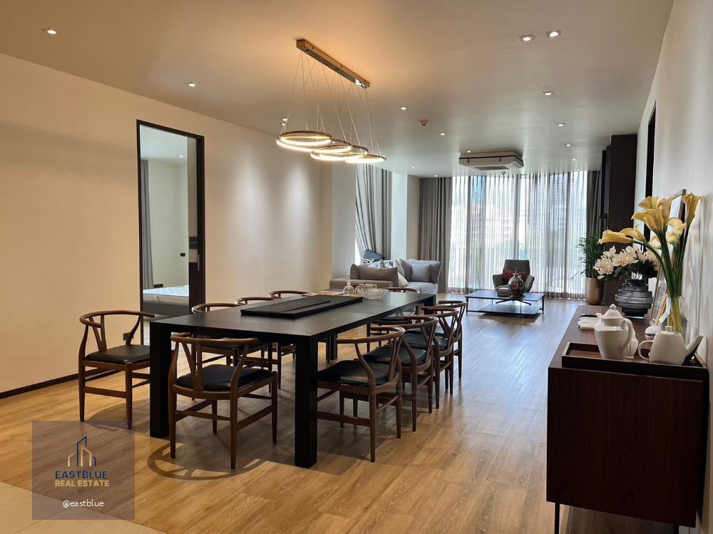 Pet-Friendly Luxury Apartment Phromphong Sukhumvit 39.