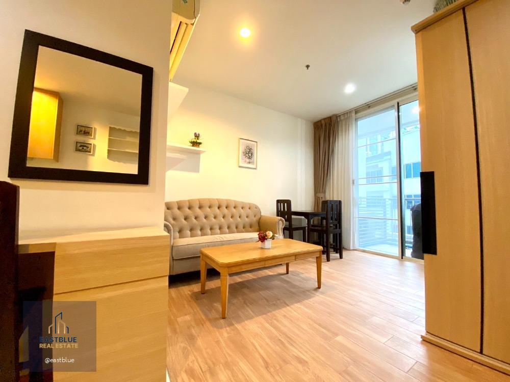 Villa Rachatewi Studio ห้องทิศเหนือ ชั้นสูง 18,000