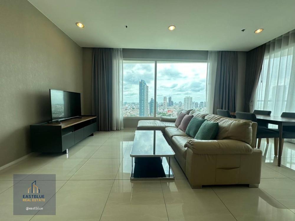 Menam Residences High-Floor 100 sqm with Panoramic River Views 55,000 per month