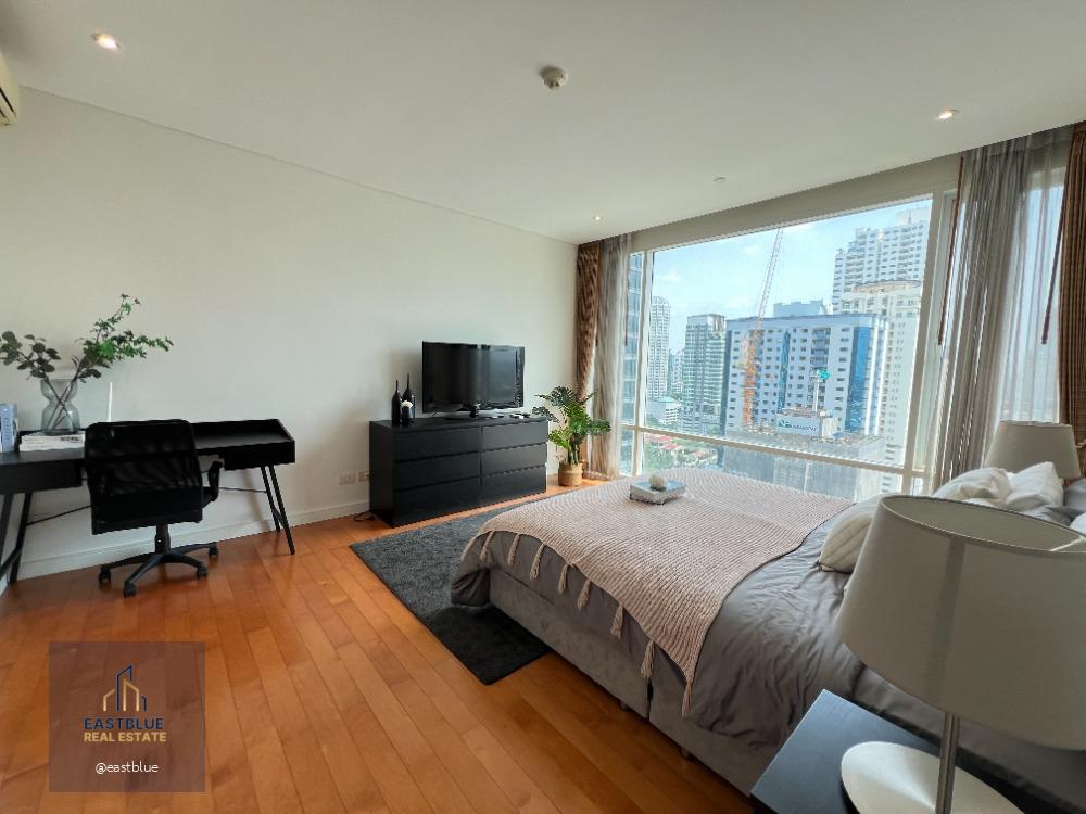 Pet-friendly Fullerton 2 Beds 96 sqm 78000 THB per month