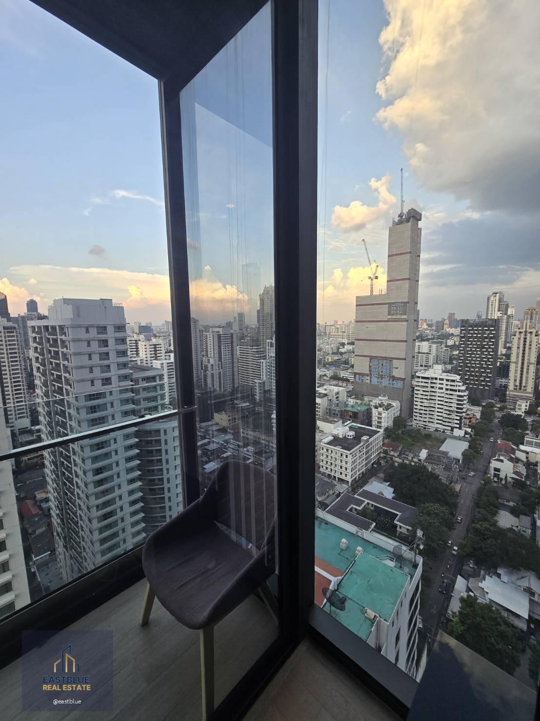 Celes Asoke, 2 bed, 70000 per month